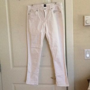 - Gap mid rise white skinny jeans girlfriend